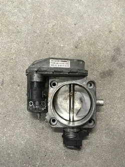 Throttle Body MERCEDES-Benz KLASA SL (R129) 1989-2001 A1131410025