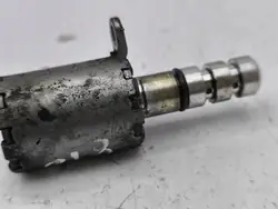 Audi A5 2017 Vaihtelevan venttiilijohdon solenoidi OEM AMD133403