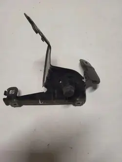 Voorste linker spatbordbevestiging OEM 757061120A BMW X3