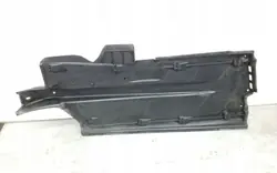 Volkswagen Polo V 6R 2011 Sidokåpa Underrede 6Q0825201H