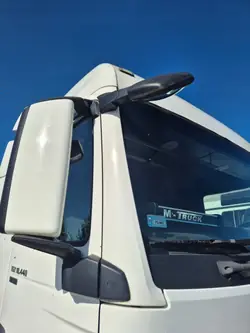 MAN TGX EURO 6 XLX Oikea ohjaamon pilarisuojus OEM
