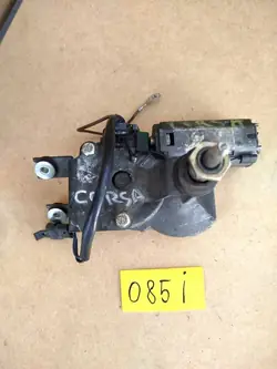Hinterer Scheibenwischermotor OPEL CORSA B + Stecker OEM 100