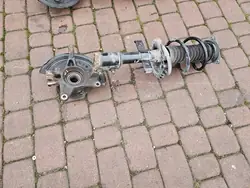 Estribo delantero izquierdo Renault Zoe 543028406R