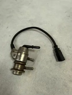 AdBlue-Injektor OEM 059131113G für Audi A6 C8 3.0 TDI