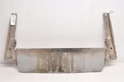 Volvo XC90 Puskurin Peite OEM 256890 - Käytetty