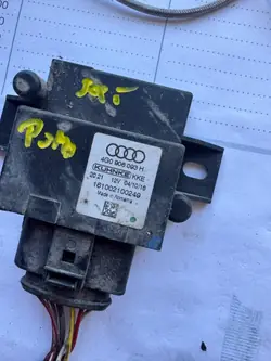 Audi A6 C7 3.0 TDI Polttoainepumpun Ohjausmoduuli 4G0906093H