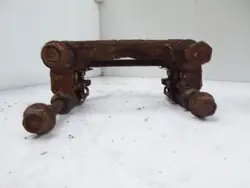 Nissan Qashqai I J10 Takana vasen jarrusatula kiinnike 2.0 16V OEM