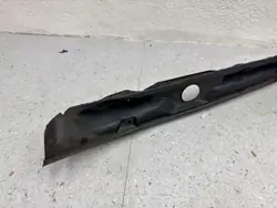 BMW 7349606 Motorhukspackning Höger fram Begagnad OE-del