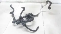 Mercedes Termostaatin Kotelo OEM A2742003100 Käytetty