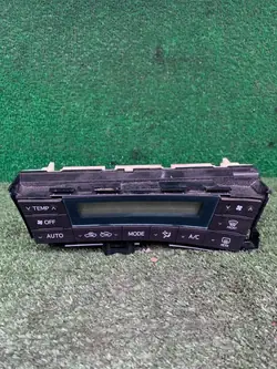 Toyota Prius XW30 Klimabedienung 5590047020