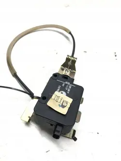 Bränsletanklock LAND ROVER RANGE ROVER SPORT (L320)