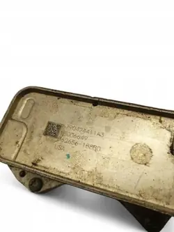 Jeep Öljynsuodattimen Kiinnike OEM 68308741AA - Käytetty