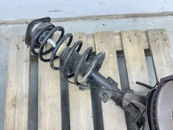 Oikea MacPherson-jousitus OEM MMAUTKO-26033- Volvo S80