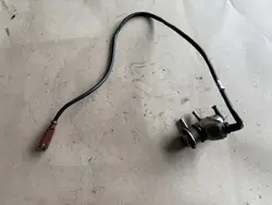 AdBlue-suutin Audi A4 B9 2.0 TDI OEM 04L131113S