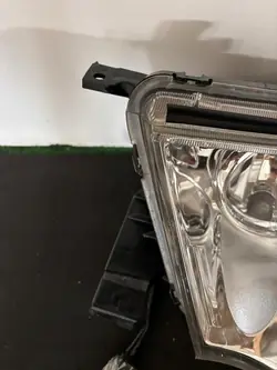 Phare gauche Mitsubishi L200 Pajero Sport 10-16r