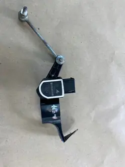 Scheinwerfer-Niveausensor Fiat 500 Abarth OEM 1307213012
