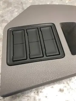 Konsolskydd OEM 7C1857151ABILI för VW Crafter II