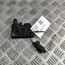 Huvlås Audi A3 S3 8V 2017