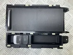 VW Passat B8 Compartimento de almacenamiento túnel 3G0862531