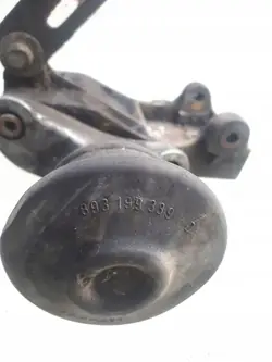 Moottorin kiinnike Audi 80 90 B3 1990 068903145H
