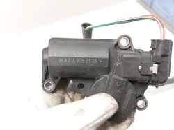 Moteur de clapet d'air Mercedes-Benz C W206 OEM A2139062306