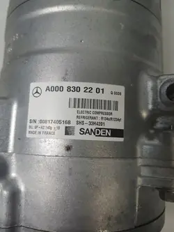 Compresseur de Climatisation Mercedes CLA EQA GLA Classe A A0008302201