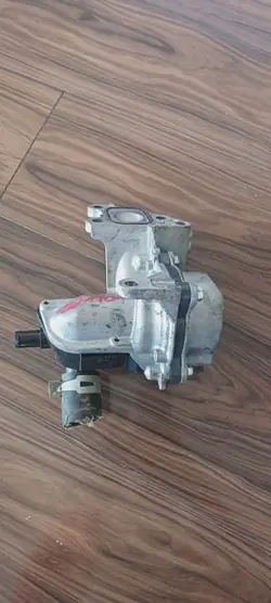 Toyota waterpomp OEM 0810G89080101 - Gebruikt
