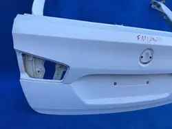 BMW 5 F11 Takaluukku OEM QUA11753 - Käytetty