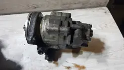 Pompe à carburant DAF XF 105 OEM 1687826 - Occasion