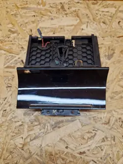 OEM 3V0035502 Aschenbecher vorne für Skoda Superb B8
