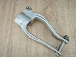 Etuvasen iskunvaimenninpidike OEM 6861199 BMW 840i