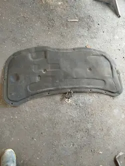 Motorhuv Insulation VW POLO IV 9N + Clips