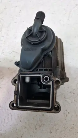 Boîtier de filtre moteur OEM 2213336 pour Volvo FH4