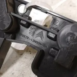 Connecteur de feu arrière OEM VP8X7X13N004BA pour Citroën C5