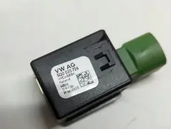 Prise USB AUX OEM 5Q0035724 pour VW Touran III