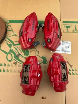 NISSAN 370Z Akebono Brembo Jarrupuristimet-sarja