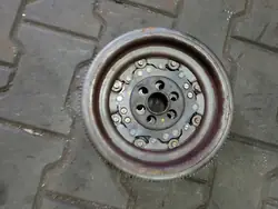 VW TOURAN PASSAT B6 2.0TDI Kaksimassaväkä DSG