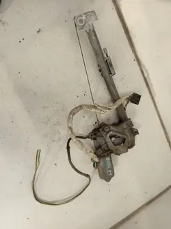 OEM 8938393978A Régulateur Vitre Arrière Droit Audi 80 B4