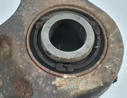 Soporte Diferencial Jaguar XKR X100 OEM MNB2841AA