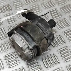 Pompe à eau VW PASSAT VARIANT B8 04L965567B 2016