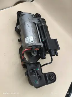 Luftfjädringskompressor bak OEM 6875177 BMW X5 F15