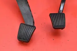 Kupplungs- & Bremspedale OEM 32802-N7120 für Kia Sportage