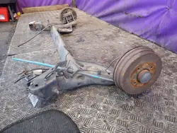 OEM Zawada-381860- bakaxelbalk för Renault Clio III
