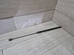 Vänster baklucka aktuator Mercedes GLC A2539800300