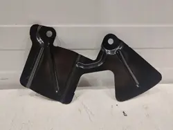 Ford Mustang VI 2017 Höger bromsskydd OEM FR3C2K004D
