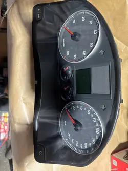Tacho OEM 1K0920863A für VW Jetta 2005-2010