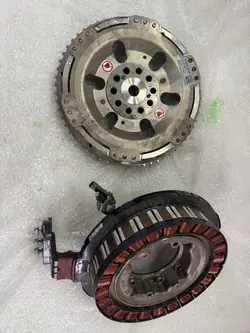 Zweimassenschwungrad-Satz OEM 31473617 30644624 Volvo