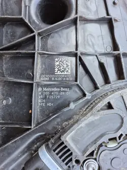 MERCEDES C-KLASS W205 ADBLUE TANK OEM A2054703901