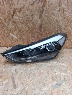 Farol esquerdo Hyundai Tucson III 2018 - OEM: MNJKO