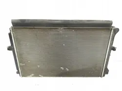 Radiateur d'eau OEM 5Q0121251GD & Ventilateur Passat B8